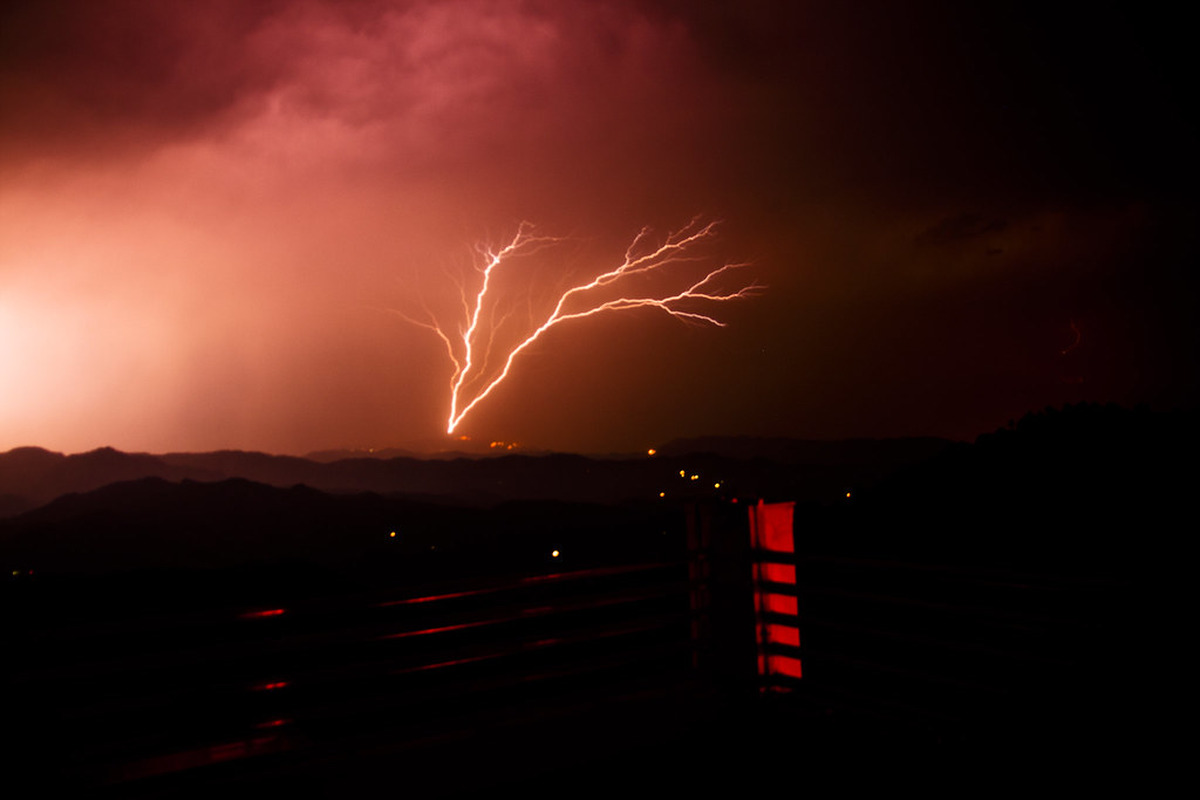 Reverse lightning